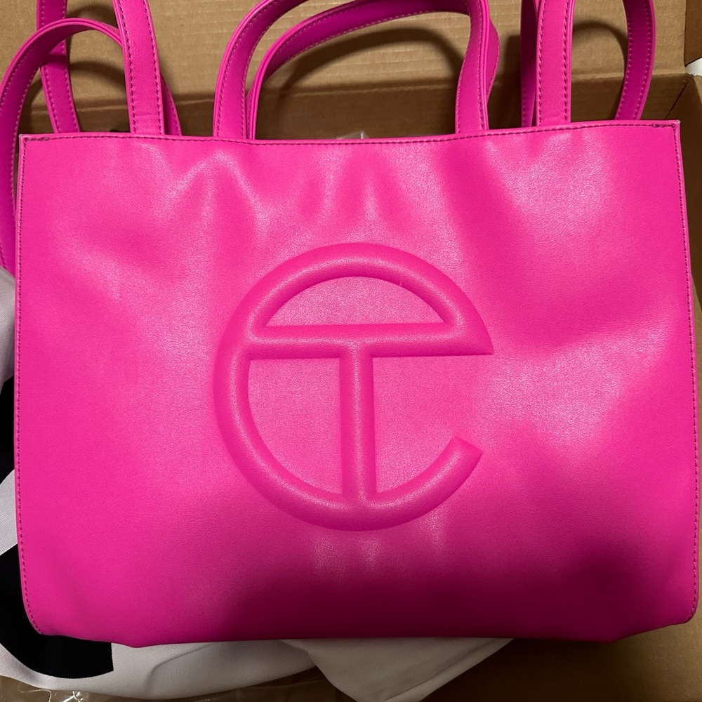 MEDIUM TELFAR BAG- AZALEA